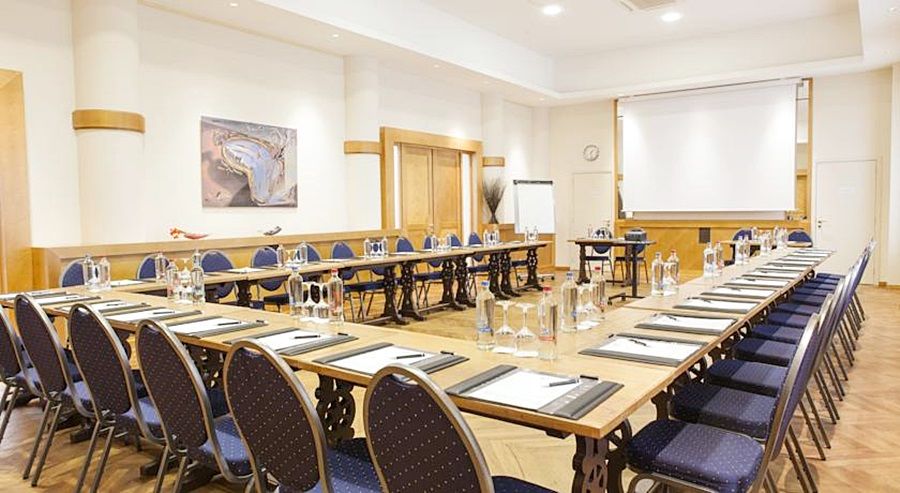 Siru Hotel 3*